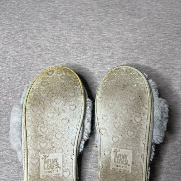 Victoria’s Secret Pompom Faux Fur Plush Open Toe House Slipper Slides - Picture 7 of 10